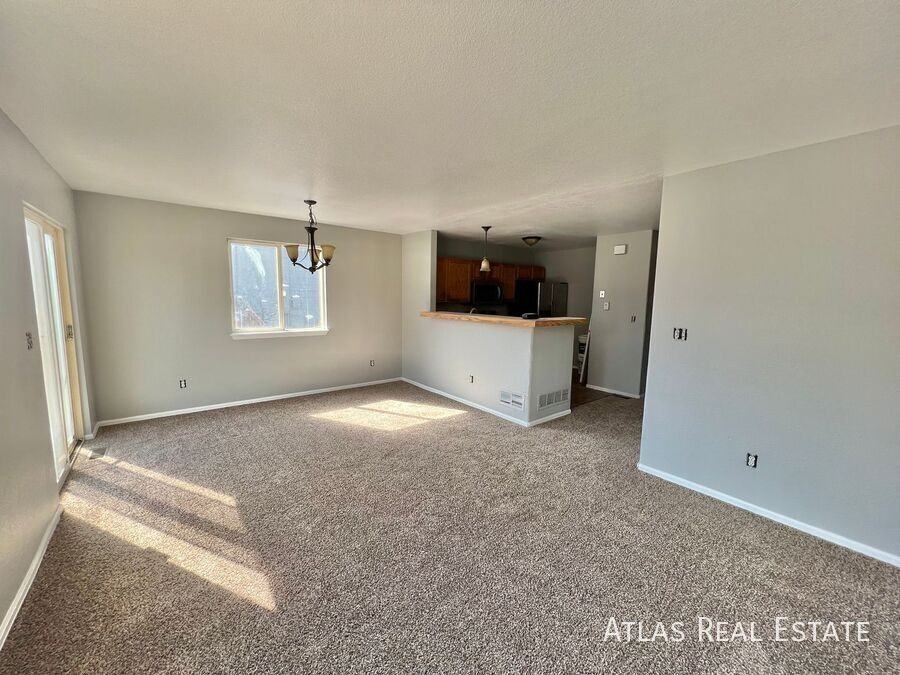 4854 Crystal St - Photo 2 of 15