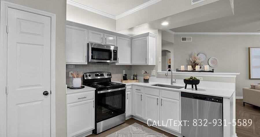 558 Kingwood Dr #BWAK