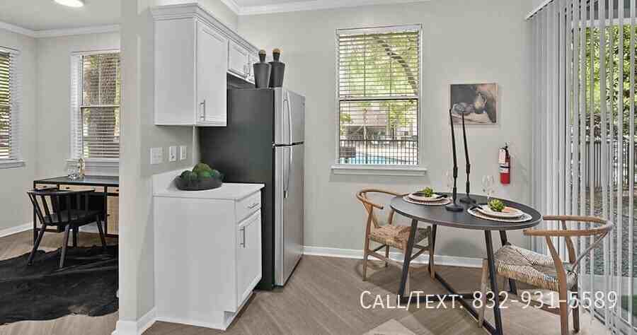 558 Kingwood Dr #BWAK - Photo 2 of 11