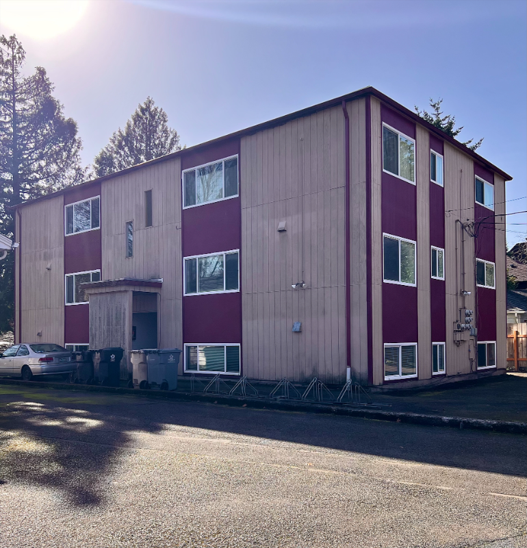 214 Sw 8th St #4 - Photo 3 of 17