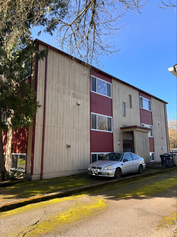 214 Sw 8th St #4 - Photo 4 of 17