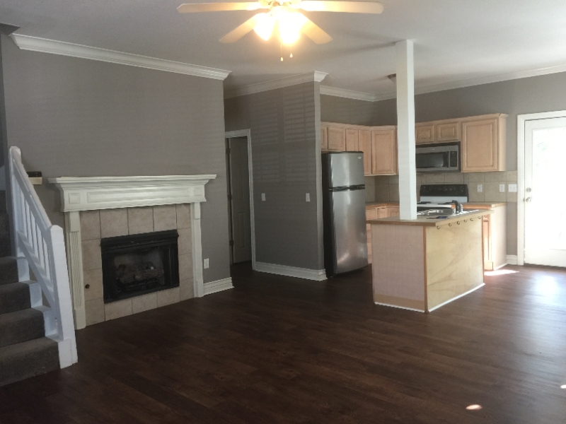 230 N Olive Ave - Photo 3 of 16