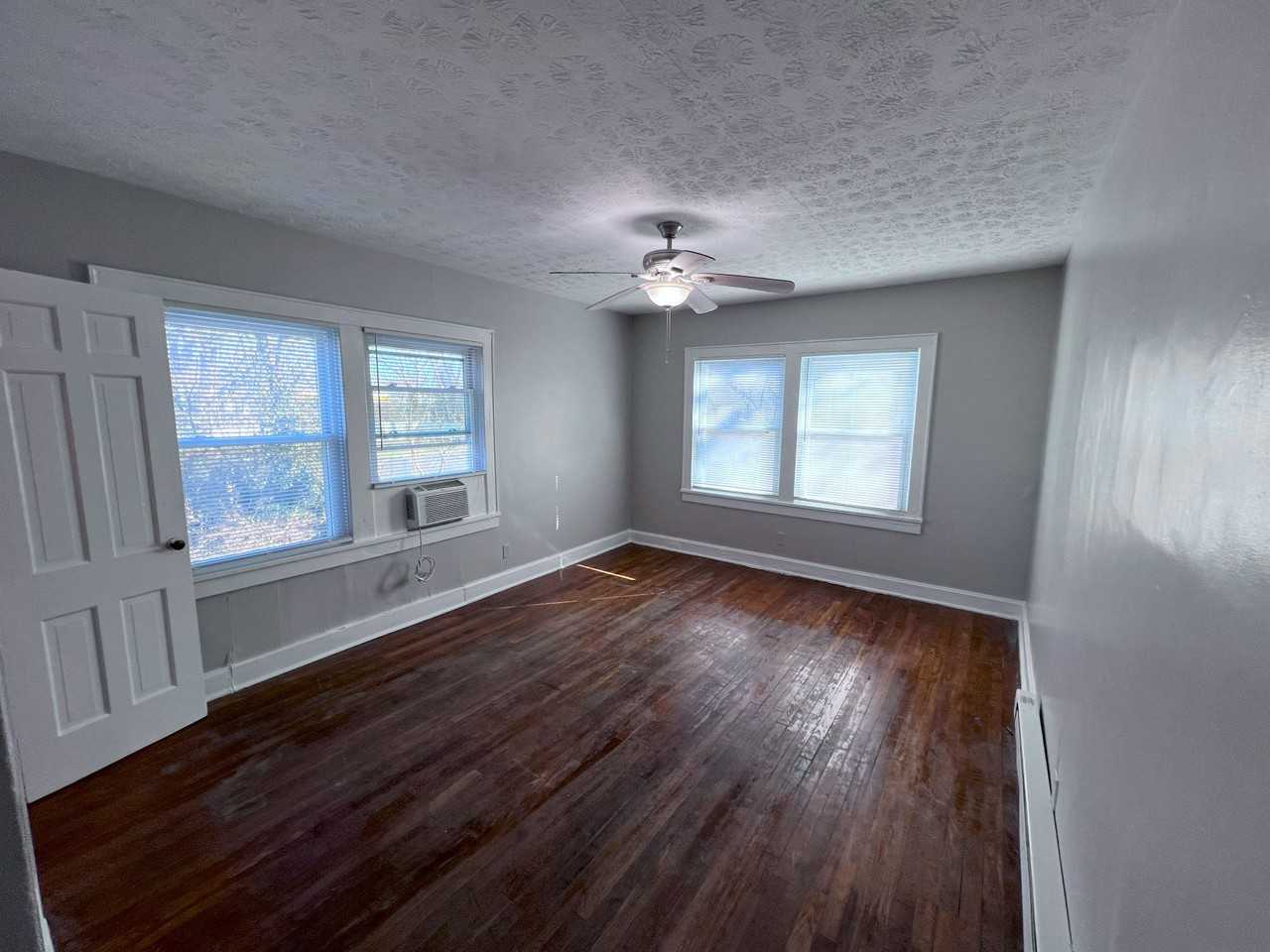 419 Belmont Ave #3 - Photo 6 of 8