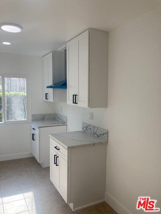 1101 W 106th St #3-3 - Photo 3 of 10