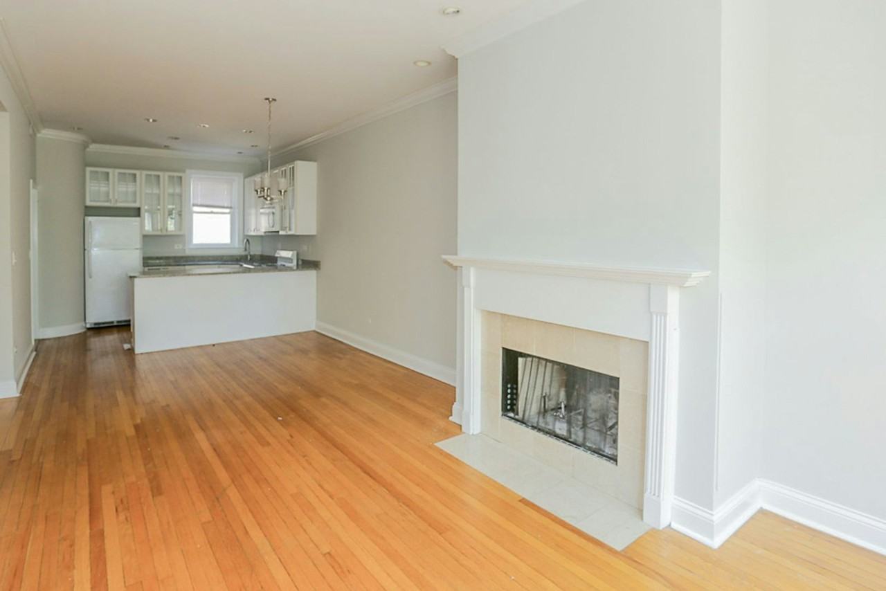 3850 North Southport Avenue, Unit 2 - Photo 2 of 10