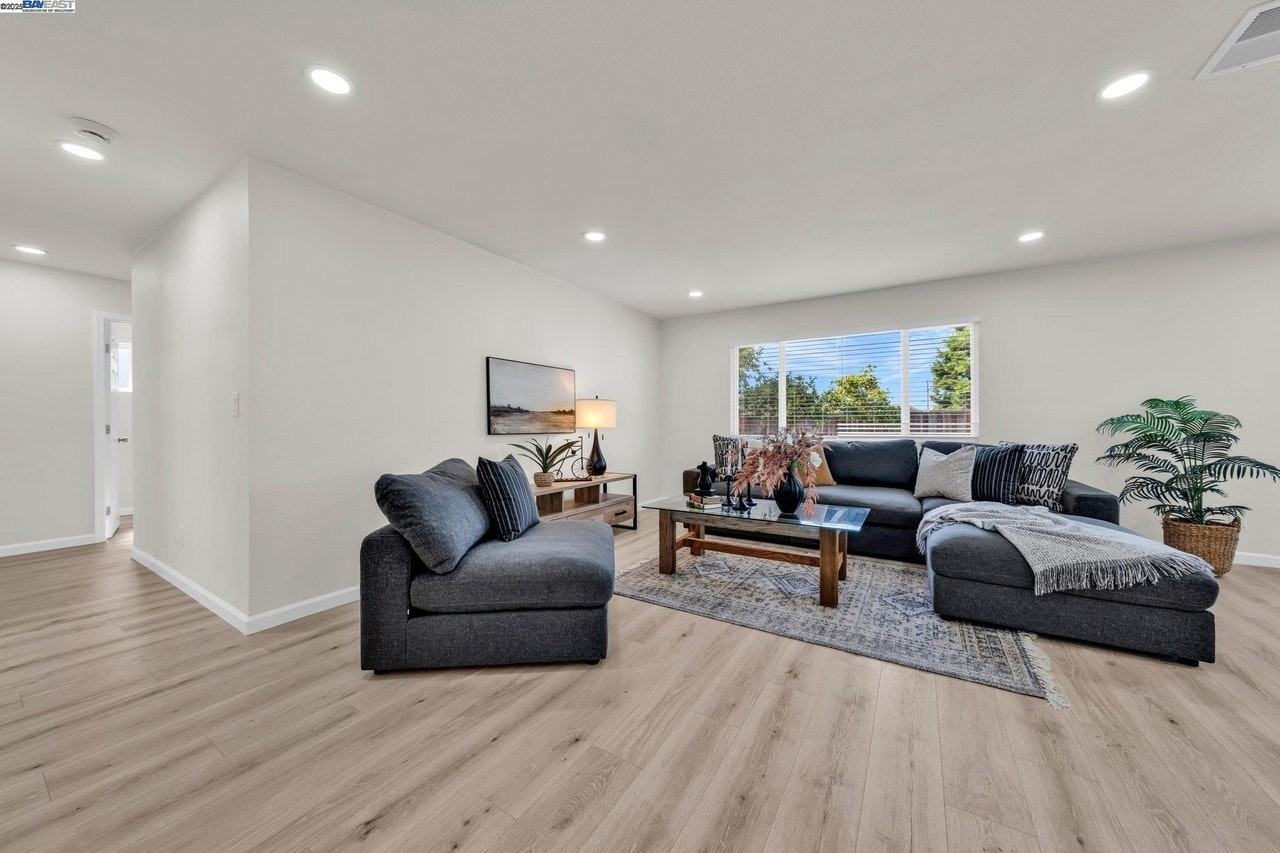 1770 Tulip Ave - Photo 3 of 20