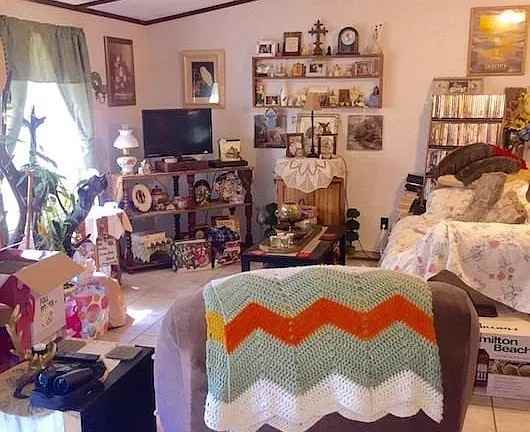 2570 Northwest 73 Terrace - Photo 4 of 5