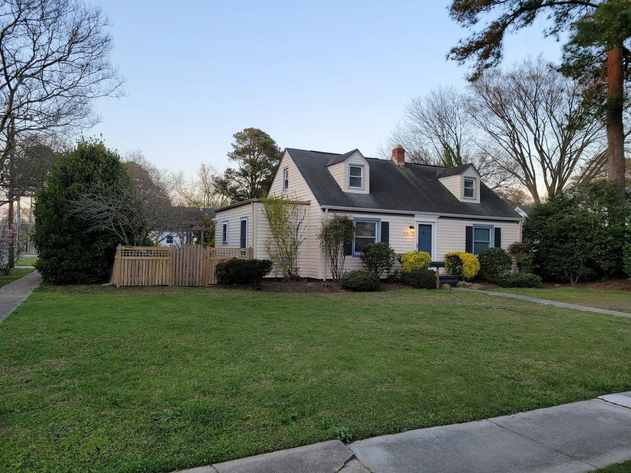 528 N Shore Rd - Photo 2 of 50