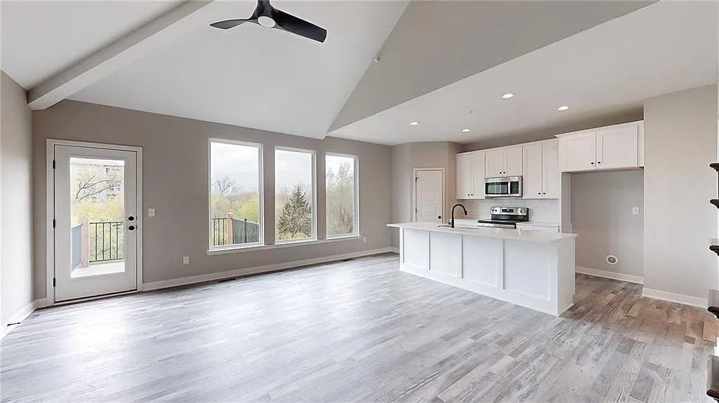 12316 South Prairie Creek Road - Photo 3 of 25