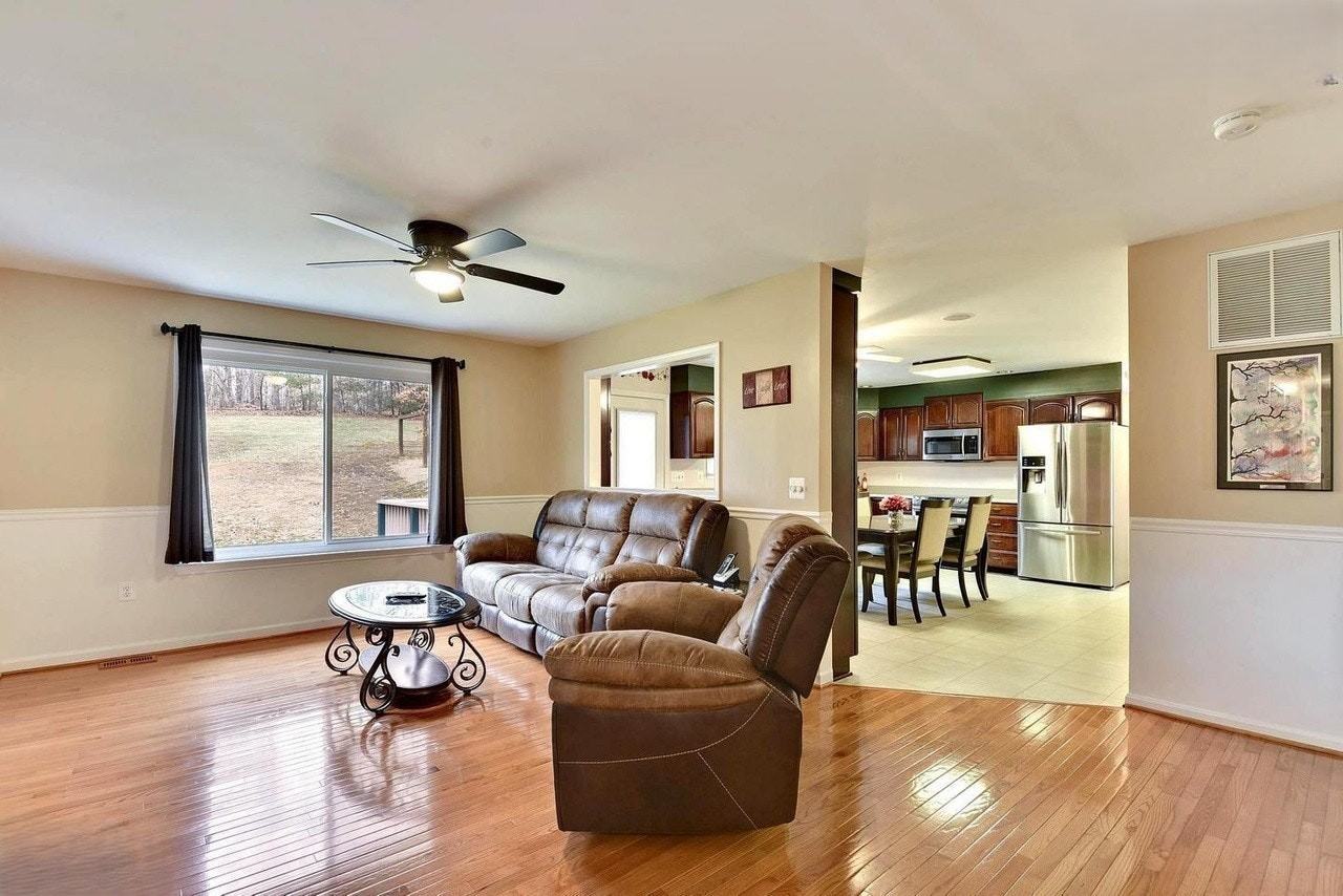 13440 Carriage Hill Dr - Photo 5 of 11