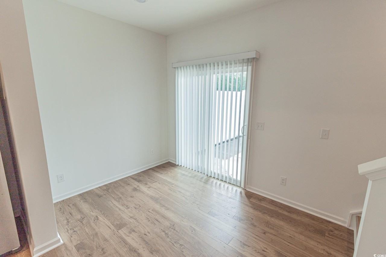 195 Crescent Way - Photo 7 of 23