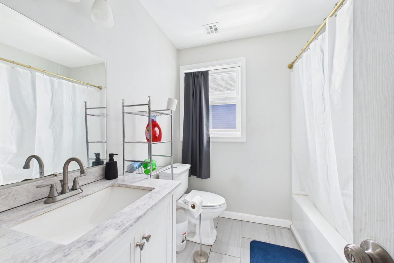 42 Arch Street - Photo 6 of 7