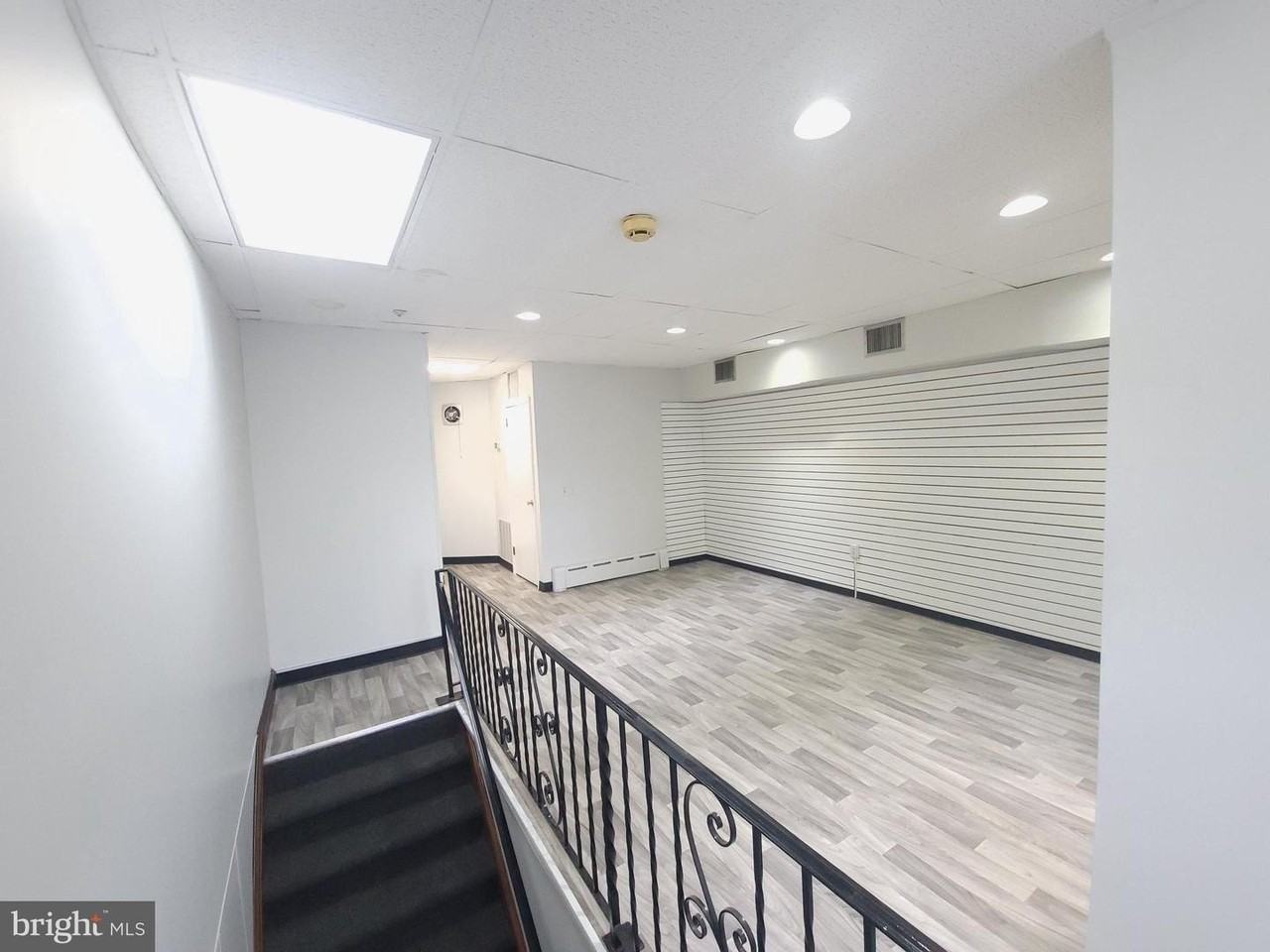 304 Levering Mill Rd - Photo 4 of 10