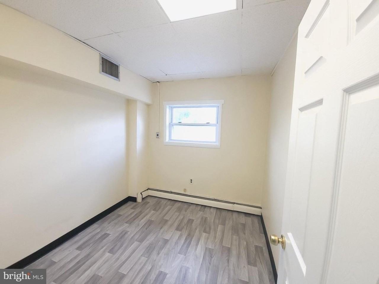 304 Levering Mill Rd - Photo 5 of 10