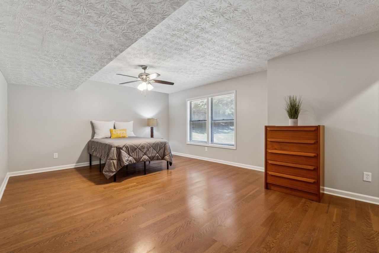 N Victoria Rd - Photo 5 of 6