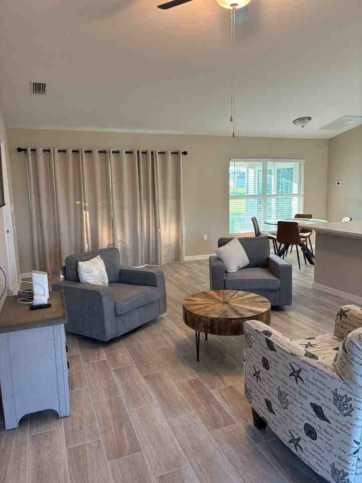 Northwest 23rd Avenue - Photo 2 of 15