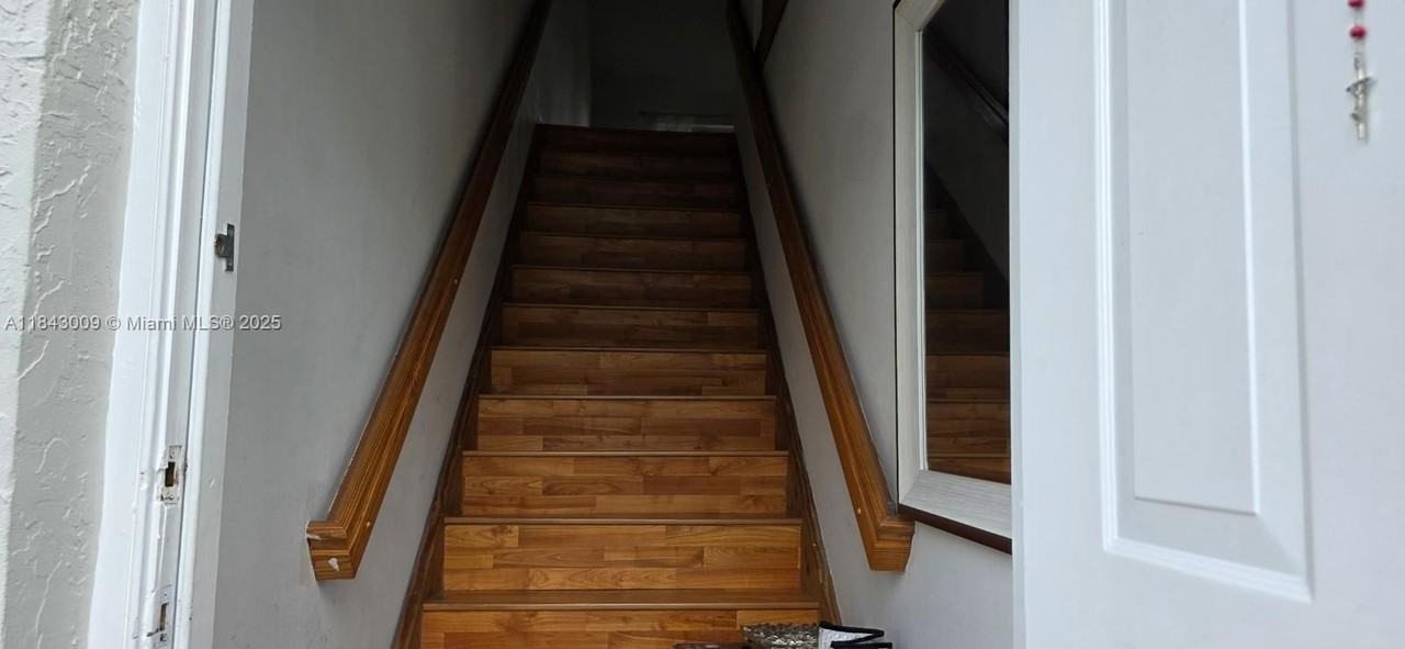 21255 Ne 8th Pl #8 - Photo 4 of 8