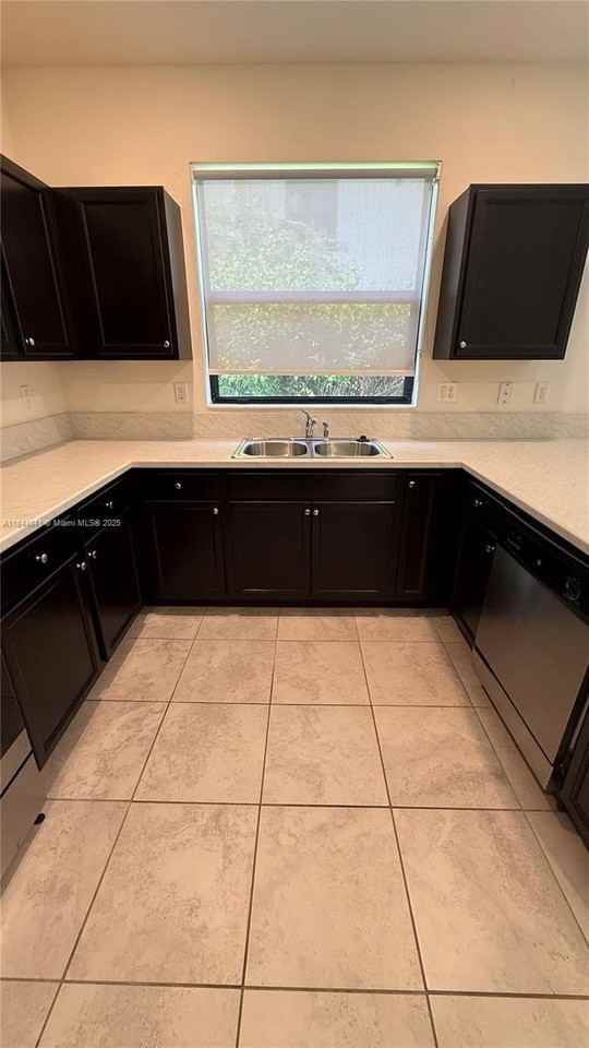 11432 Sw 252nd St - Photo 3 of 20