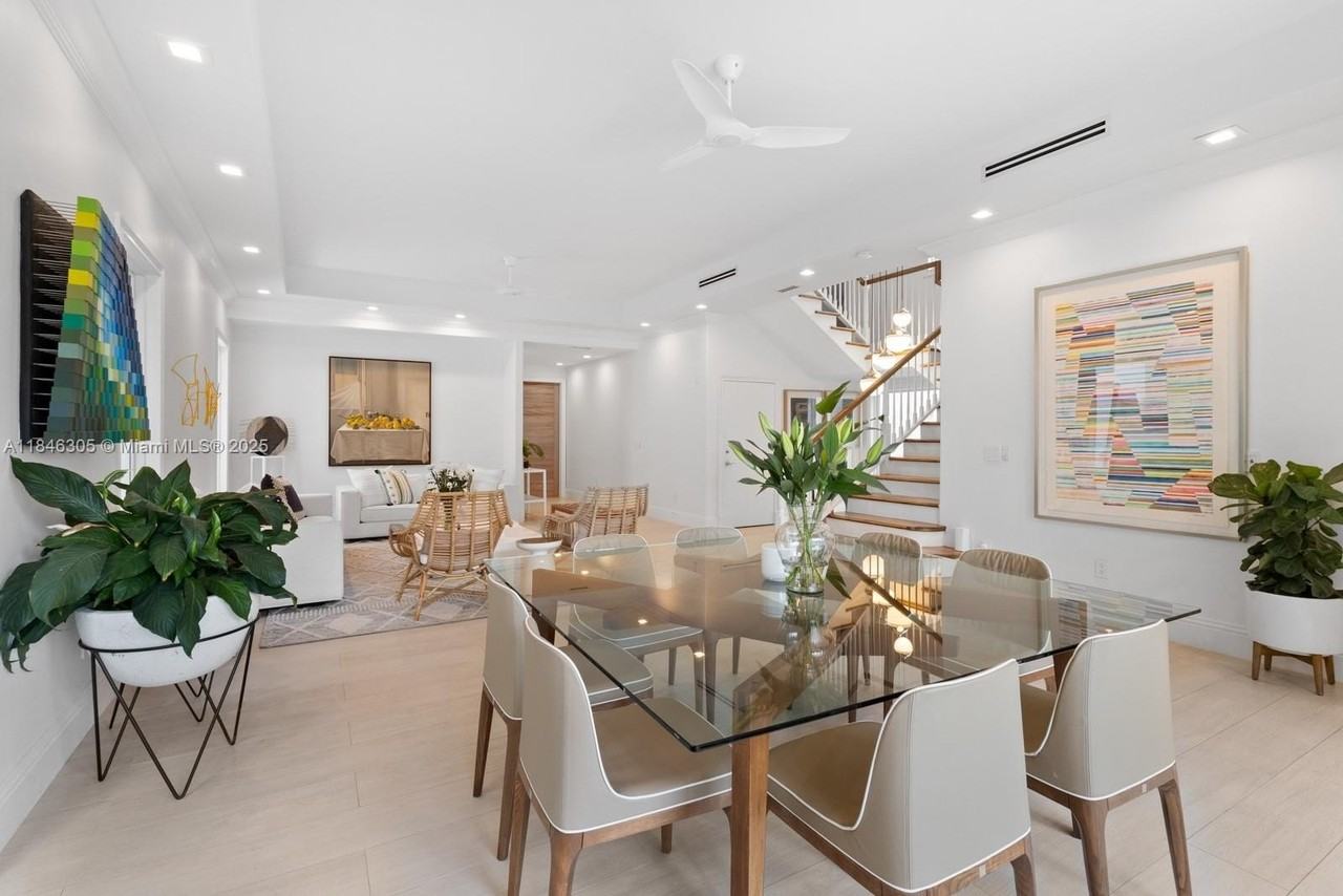 5 Coconut Ln - Photo 4 of 41