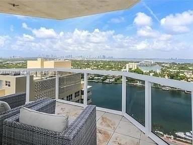 4775 Collins Ave #2105 - Photo 4 of 21