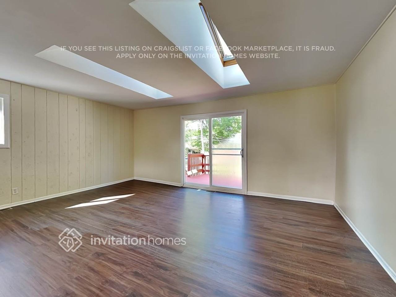 189 N Pinecrest Rd - Photo 4 of 24