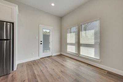 721 N Jefferson St - Photo 4 of 12