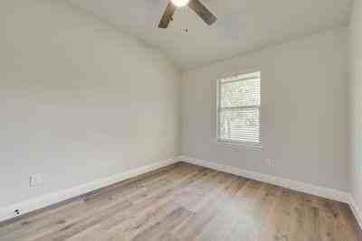 721 N Jefferson St - Photo 6 of 12