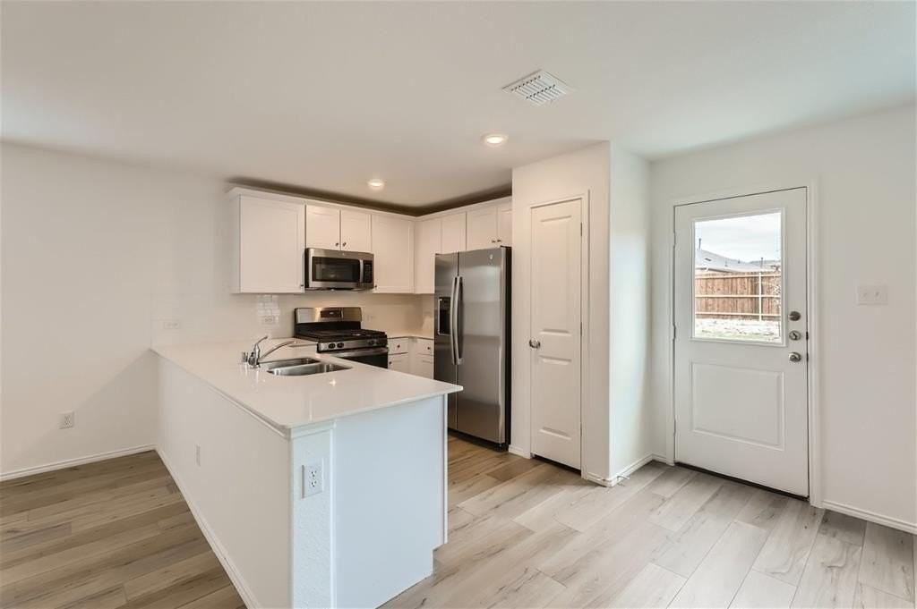 9121 Flowering Dogwood Ln - Photo 6 of 19