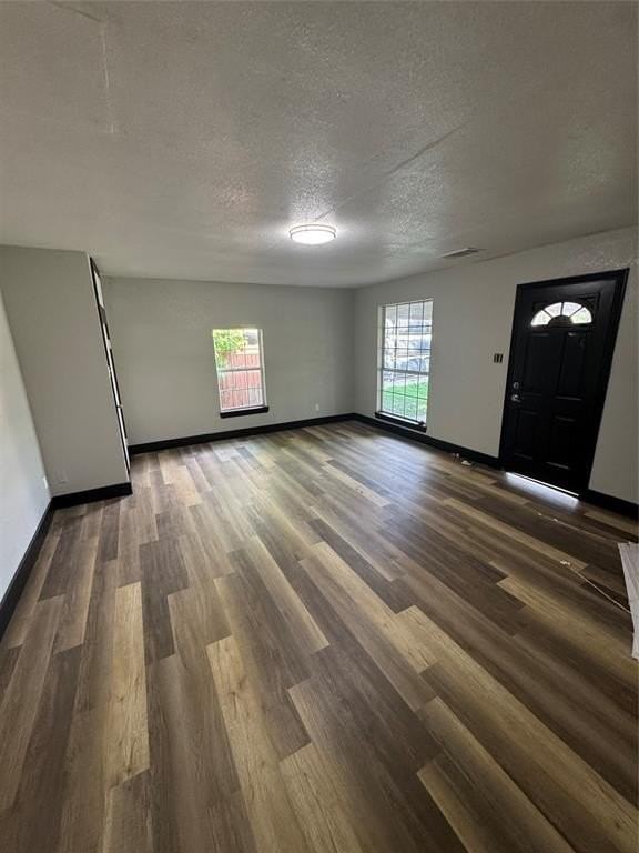 205 W Bond St - Photo 5 of 19