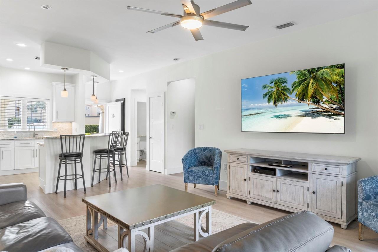 5010 Harmony Cir - Photo 7 of 40