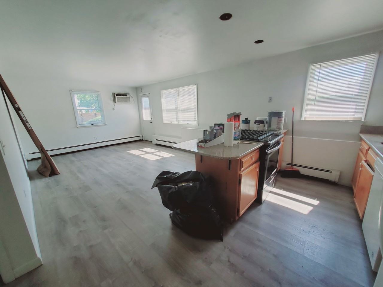 33 Holcomb Ave #2 - Photo 3 of 8