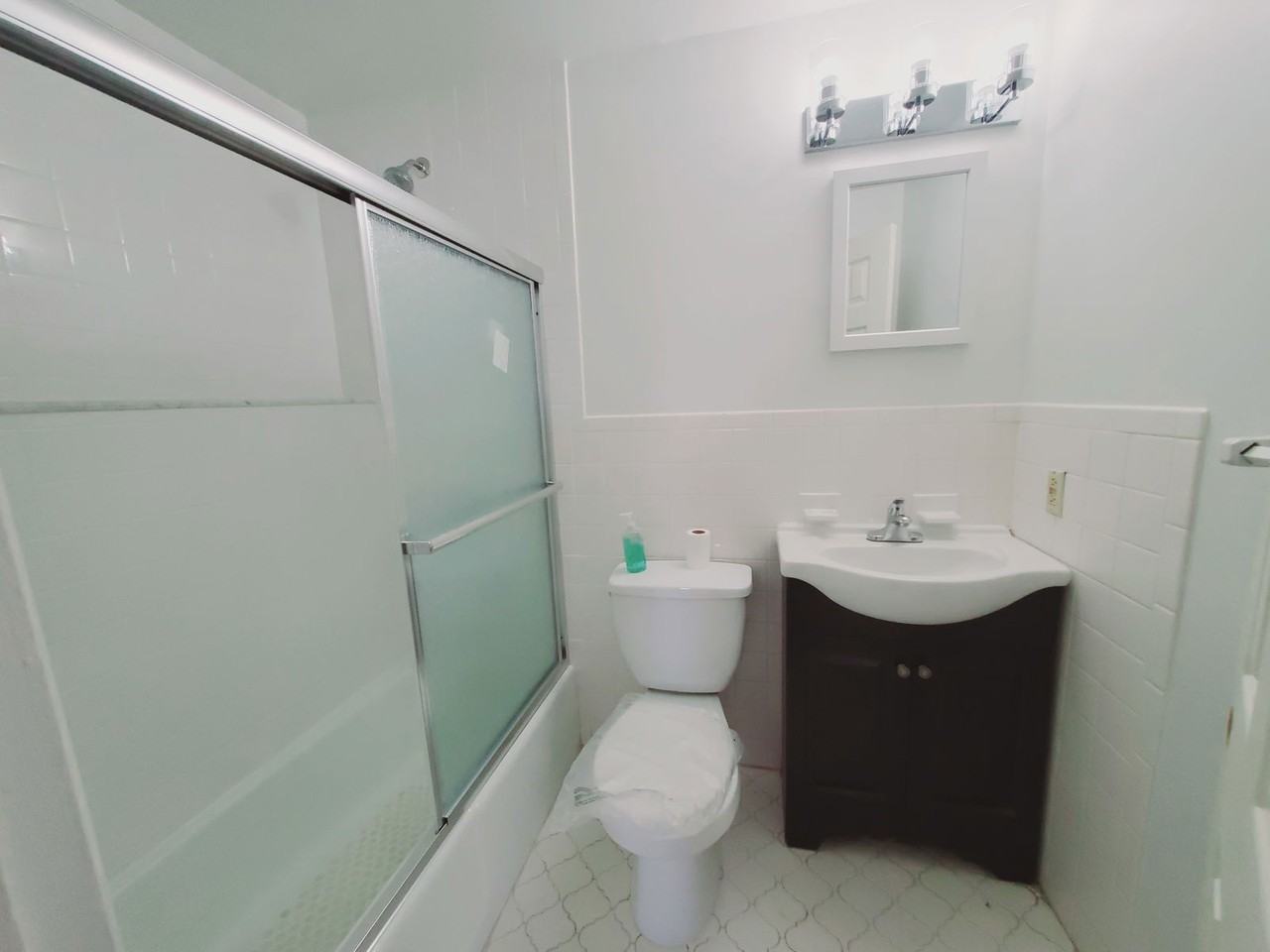 33 Holcomb Ave #2 - Photo 6 of 8