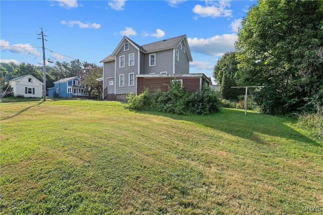 4 Porter St - Photo 3 of 15