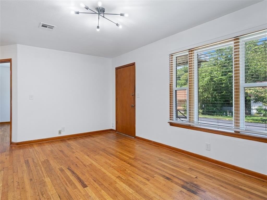 426 S Ponca Ave - Photo 6 of 25