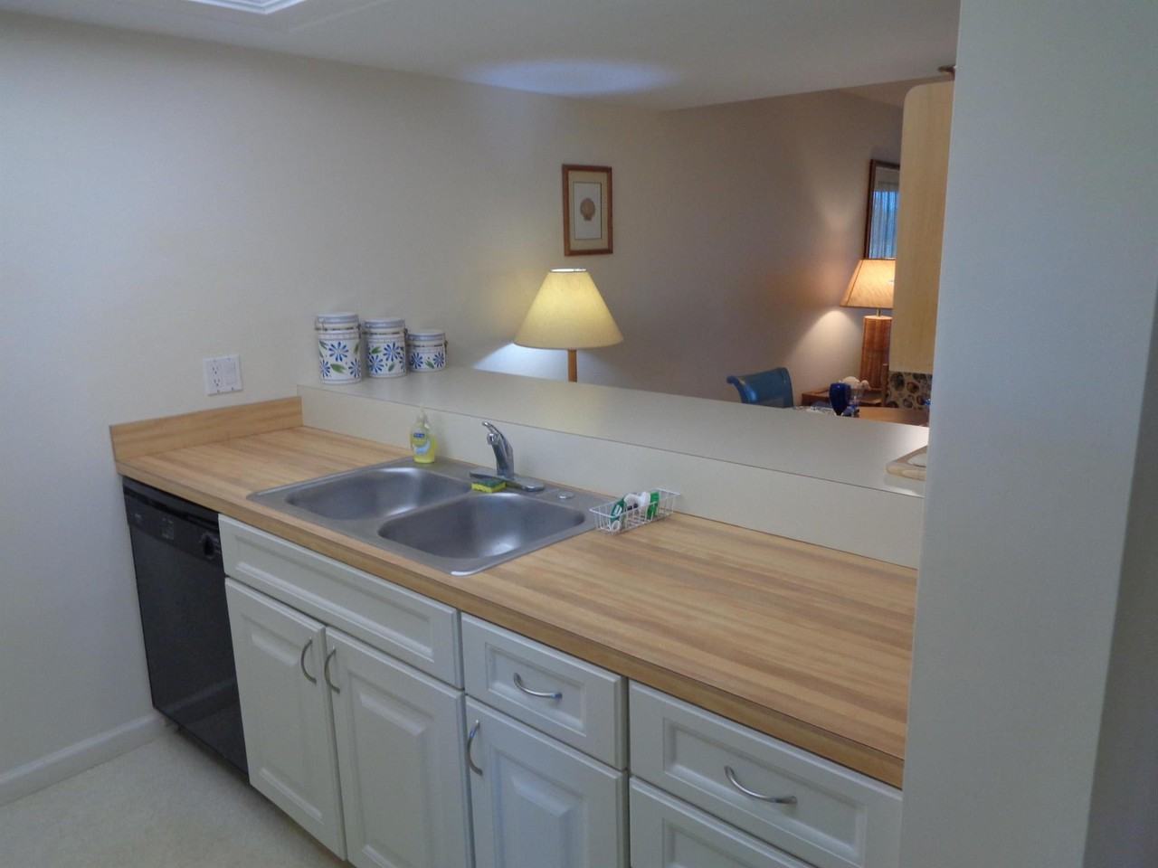 5527 Gulfstream Way - Photo 4 of 30