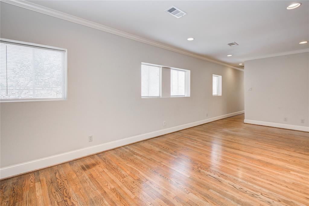 6503 Mapleridge Street - Photo 3 of 28