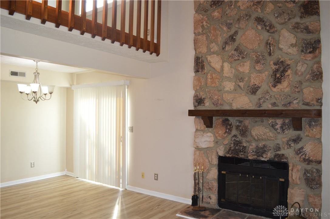 1362 Sanzon Dr - Photo 4 of 31