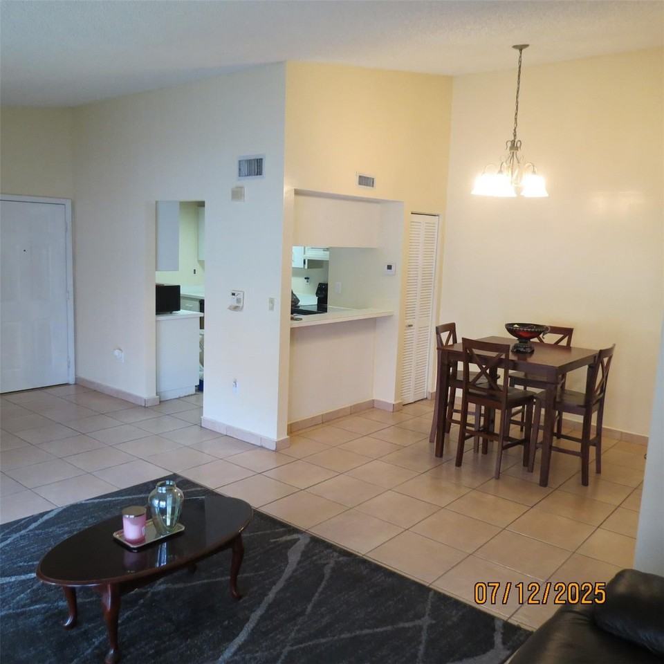 20680 Ne 4th Ct - Photo 6 of 8