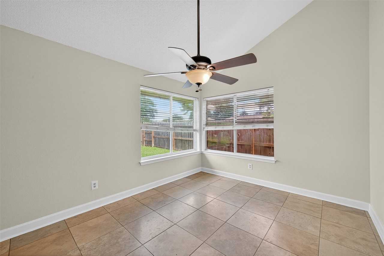 22151 Birch Valley Dr - Photo 7 of 50