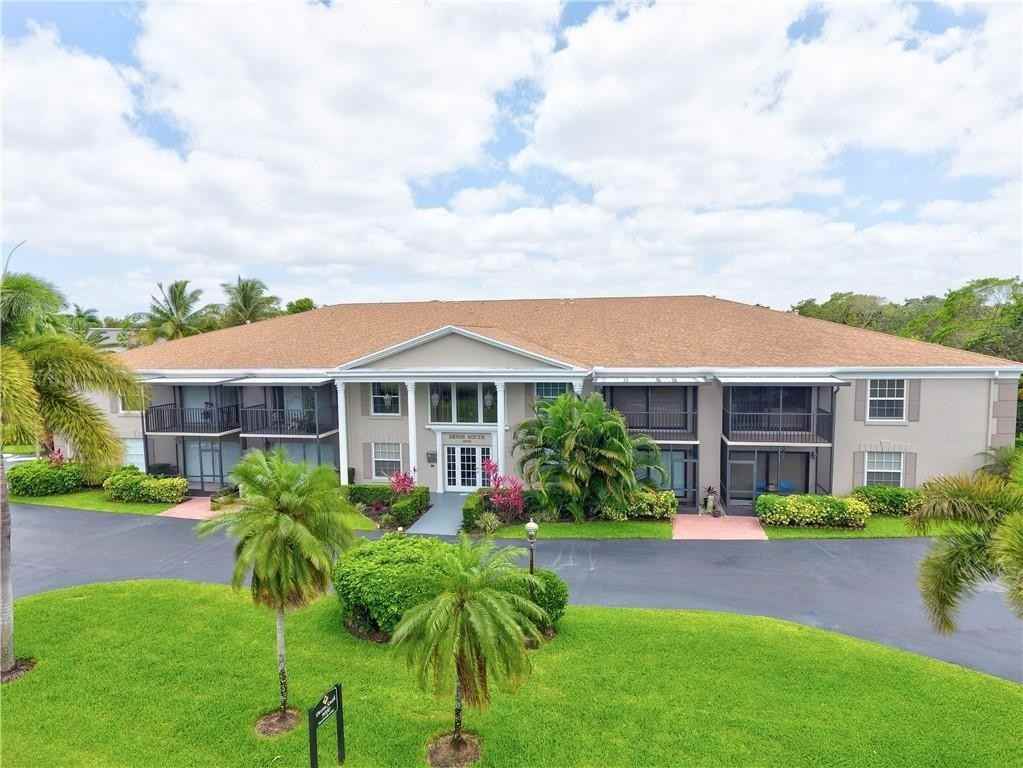 9000 Jacaranda Ln - Photo 2 of 20