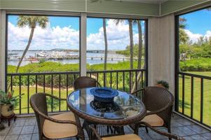 featured image of 350 Ne Edgewater Dr #202