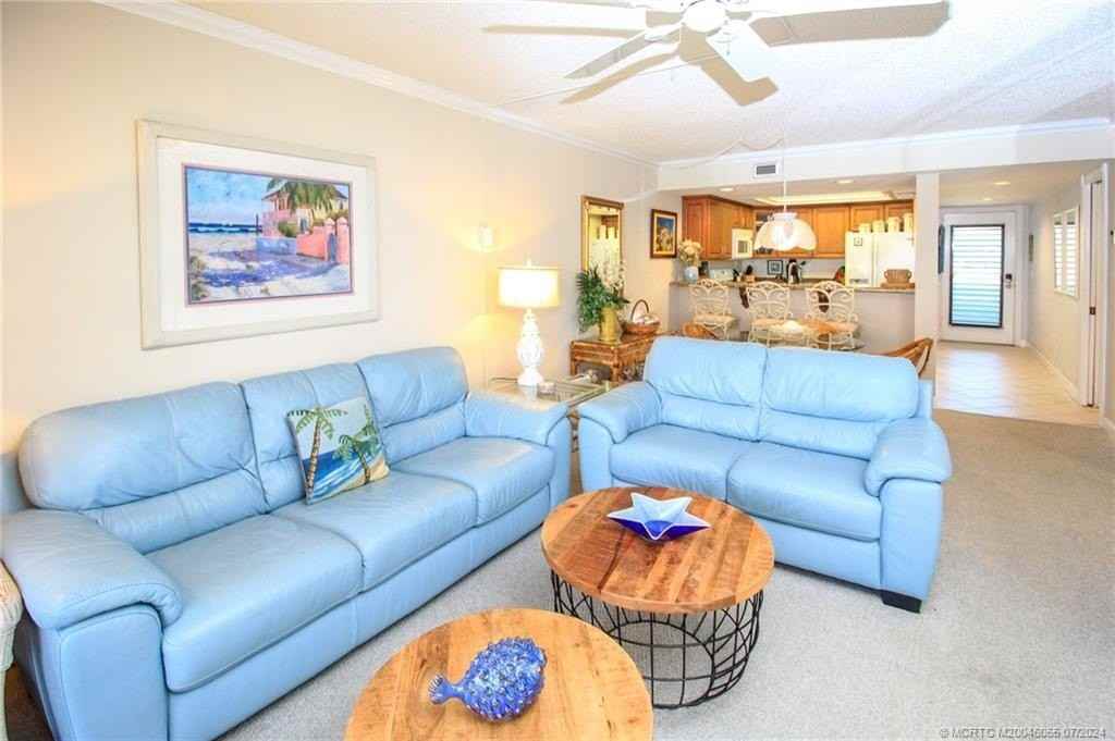 350 Ne Edgewater Dr Apt 202 #202 - Photo 5 of 28