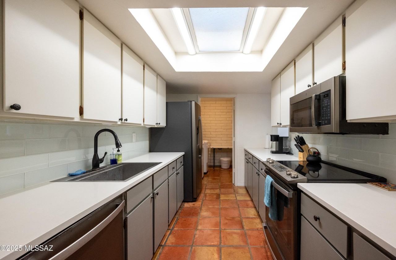 5701 N Glenn Street #5 - Photo 4 of 20