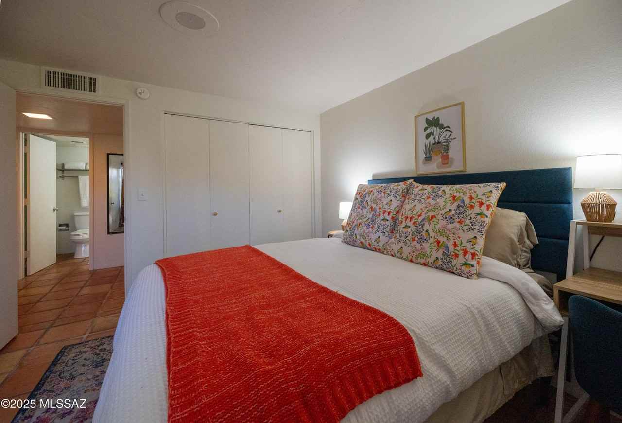 5701 N Glenn Street #5 - Photo 7 of 20