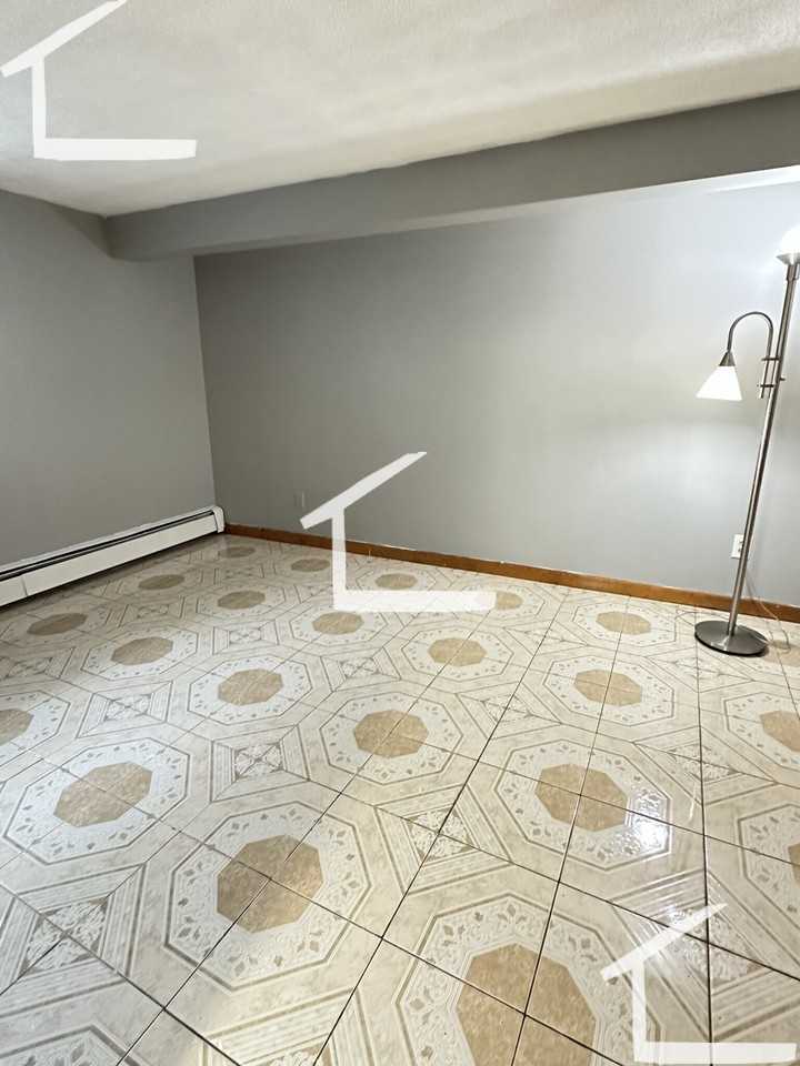 25 Duval St #B1 - Photo 4 of 6