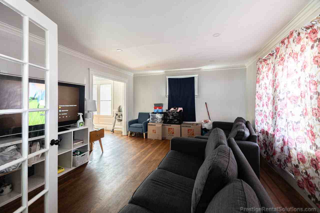 Faneuil St #1 - Photo 4 of 20