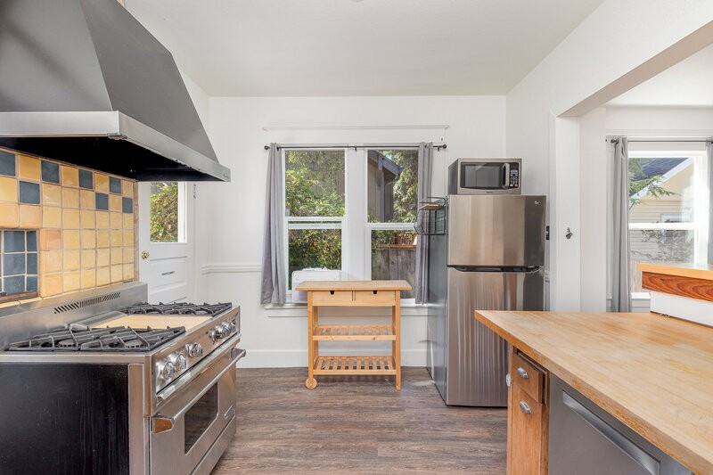4406 6th Ave Nw - Photo 7 of 17