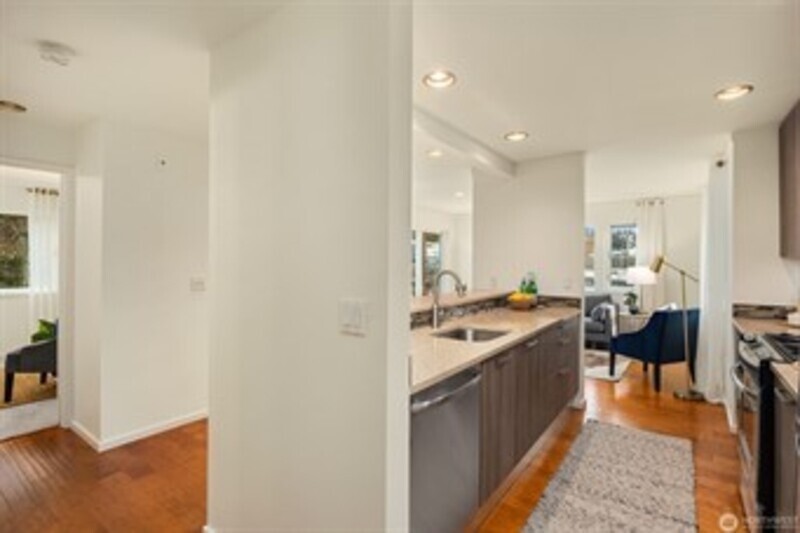 1926 Fairview Ave E #301 - Photo 3 of 28