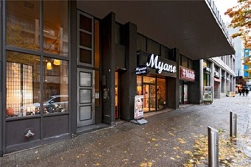 1519 3rd Ave #505 - Photo 3 of 18