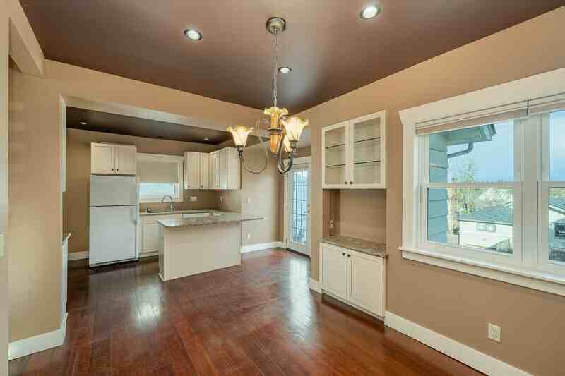 8040 16th Ave Ne - Photo 2 of 12